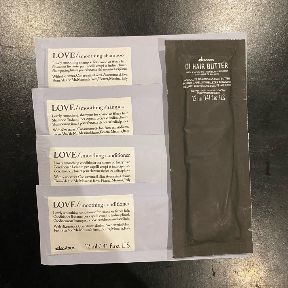 CLOSET CLOSING❗️ Davines Love Smoothing Sample/travel pack